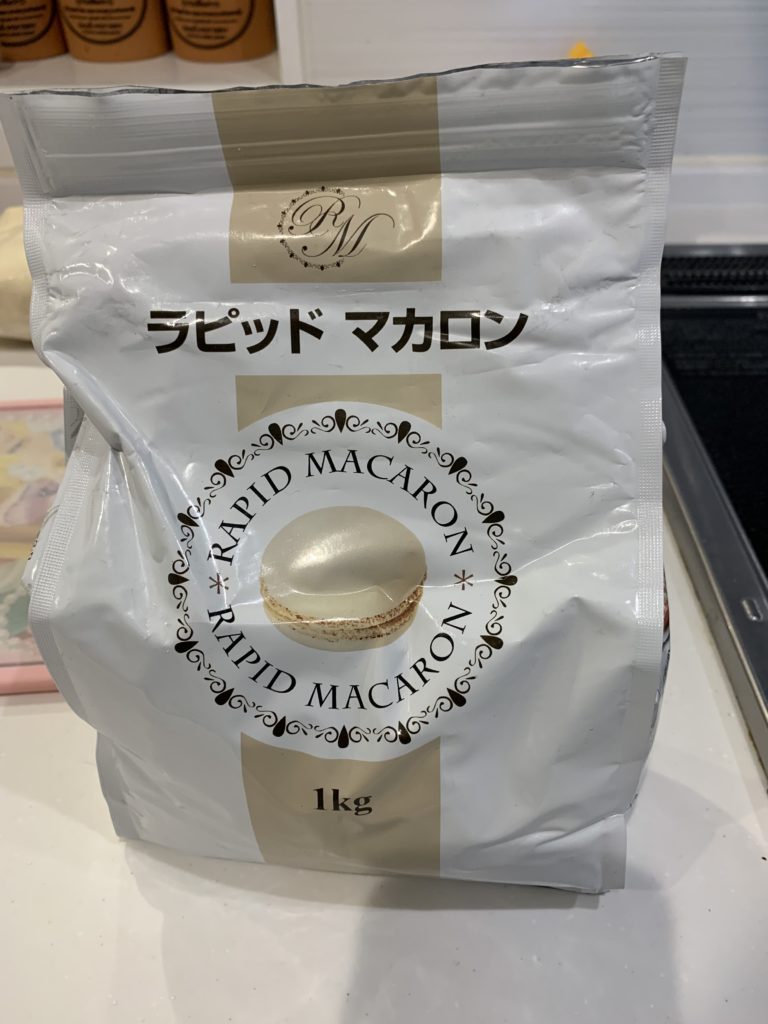 もっとも簡単！初めてのマカロンで、失敗せずマカロンを作る方法！